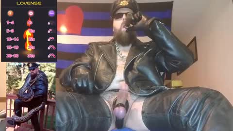 Snapshot of mmazsnake chatting on February 2025 12:04:01 AM SMOKINsnakeEYEZ online show from February 2025 12:04:01 AM