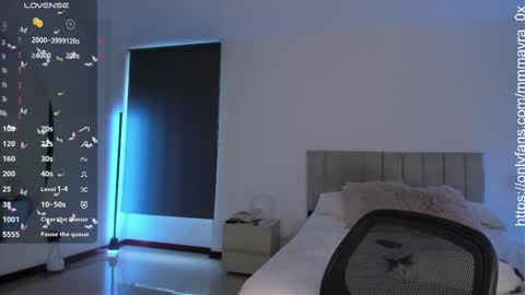 Snapshot of mmmayra_0x chatting on October 2025 09:37:01 PM MAYRA online show from October 2025 09:37:01 PM