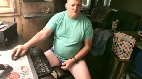 mmmthatsfunnn online show from June 2026 03:58:01 PM