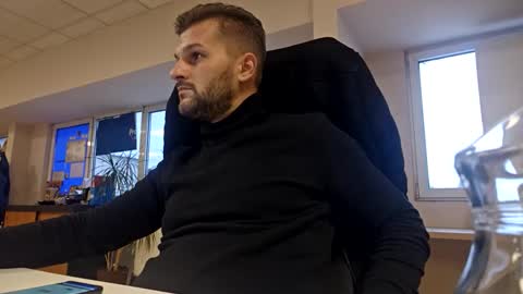 mnew69055770223 online show from October 2025 02:04:01 PM