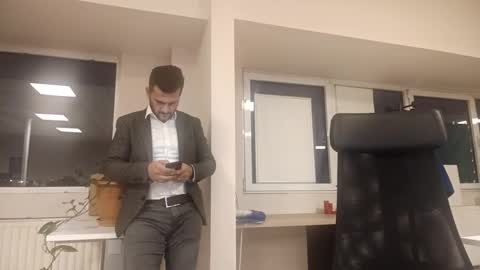 mnew69055770223 online show from October 2025 04:06:02 PM