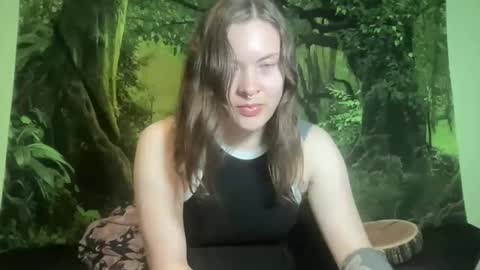 Snapshot of mo0n_goddess chatting on March 2026 04:52:01 AM Misty online show from March 2026 04:52:01 AM