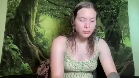 Snapshot of mo0n_goddess chatting on July 2026 02:16:02 AM Misty online show from July 2026 02:16:02 AM