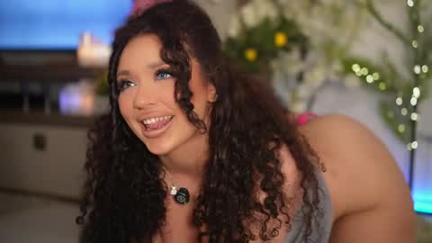Snapshot of moan_4_you chatting on May 2026 09:43:01 PM Ruxxx online show from May 2026 09:43:01 PM