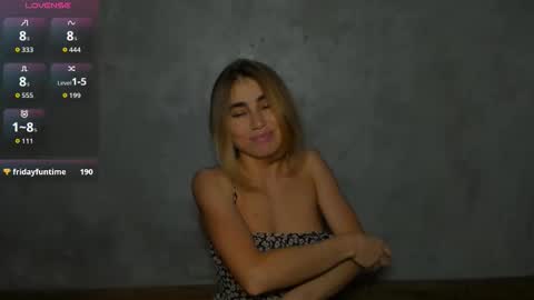 Snapshot of moanamo chatting on April 2026 01:05:02 PM Princess Moana online show from April 2026 01:05:02 PM