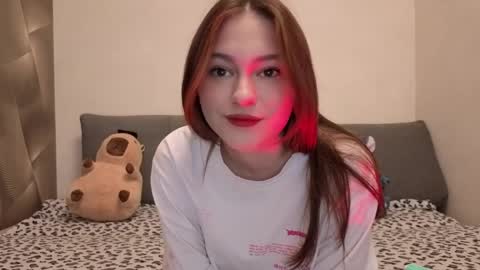 Snapshot of moanista chatting on April 2026 10:15:01 PM Alyaska online show from April 2026 10:15:01 PM