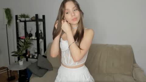 Snapshot of moanshade chatting on October 2025 02:07:02 PM CandyStacy online show from October 2025 02:07:02 PM