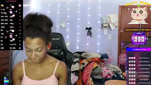 Snapshot of mocha_ chatting on November 2025 04:21:01 AM MOCHA JAMES THE NPC online show from November 2025 04:21:01 AM