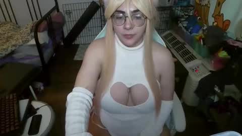 Snapshot of mochi_rainbow chatting on April 2026 11:31:02 PM The Mochi Rainbow Variety Show online show from April 2026 11:31:02 PM