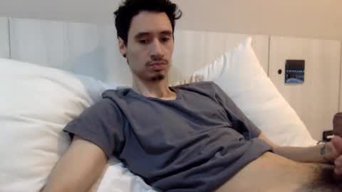 Snapshot of moderdelier chatting on March 2025 06:07:01 PM DigBreed online show from March 2025 06:07:01 PM