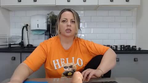 Snapshot of mojjo_erika chatting on January 2025 12:26:02 PM erika online show from January 2025 12:26:02 PM