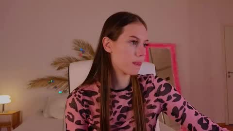 Molly online show from February 2025 09:42:02 PM