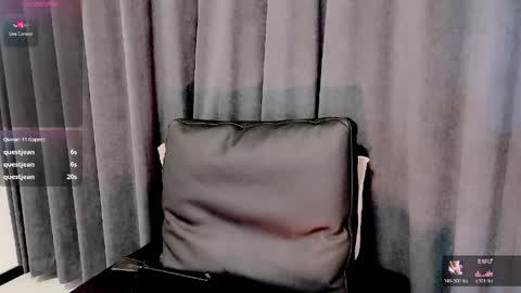 Snapshot of moli666 chatting on April 2026 05:38:02 AM Alice online show from April 2026 05:38:02 AM