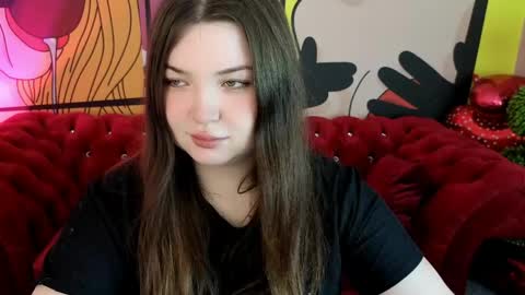 Snapshot of molinmoon chatting on April 2026 07:43:01 PM Rosa online show from April 2026 07:43:01 PM
