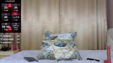 Snapshot of molliblum chatting on March 2025 11:37:01 PM molliblum online show from March 2025 11:37:01 PM