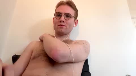 molliter online show from November 2025 01:43:02 PM