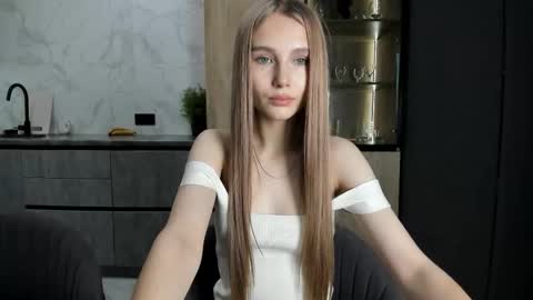 Sima online show from October 2025 02:37:02 AM