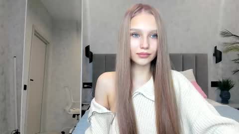 Snapshot of molly_555 chatting on January 2026 09:55:02 AM Sima online show from January 2026 09:55:02 AM