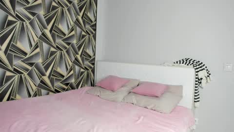 Snapshot of molly_555 chatting on February 2026 10:56:01 AM Sima online show from February 2026 10:56:01 AM