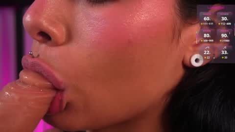 Snapshot of molly__davis chatting on April 2026 08:10:02 PM Molly online show from April 2026 08:10:02 PM