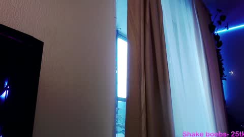 Snapshot of molly__percocet13 chatting on February 2025 09:52:01 AM    online show from February 2025 09:52:01 AM