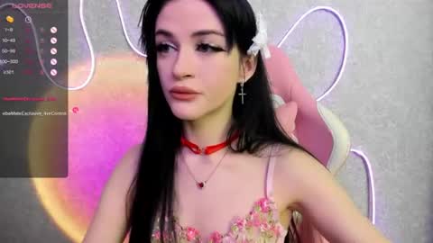 Snapshot of molly_crystall chatting on June 2026 04:14:02 AM Molly - online show from June 2026 04:14:02 AM