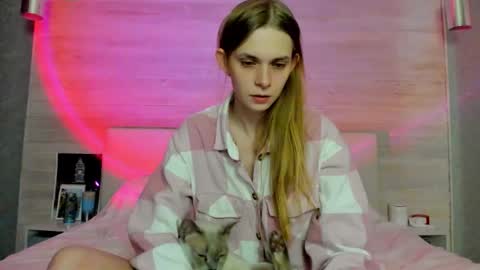 Molly Hunt online show from February 2026 03:43:01 PM