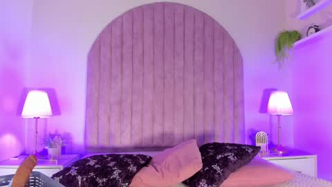 Molly Jackson online show from December 2024 12:06:01 PM