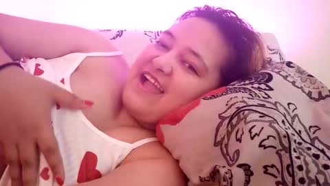 Molly Janette online show from November 2025 09:37:01 AM