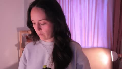 Snapshot of molly_marmalade_ chatting on November 2025 02:49:02 PM MOLLY online show from November 2025 02:49:02 PM