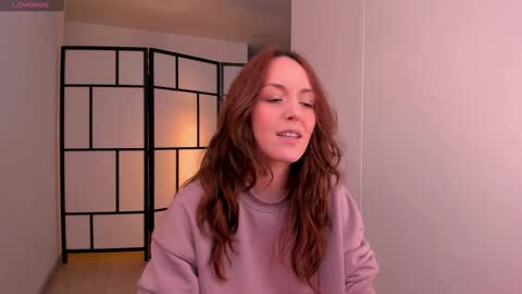   MOLLY   online show from March 2026 05:40:01 PM