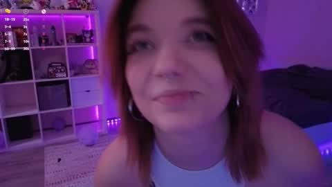 Snapshot of molly_mee chatting on December 2025 07:13:02 AM Molly online show from December 2025 07:13:02 AM