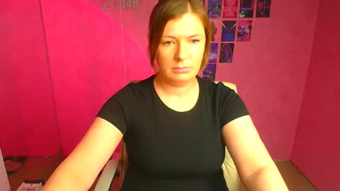 Snapshot of molly_mis chatting on April 2026 02:47:01 PM Molly online show from April 2026 02:47:01 PM