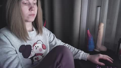 Snapshot of molly_royse chatting on February 2025 08:50:02 PM I have new photos come and see with love Molly online show from February 2025 08:50:02 PM