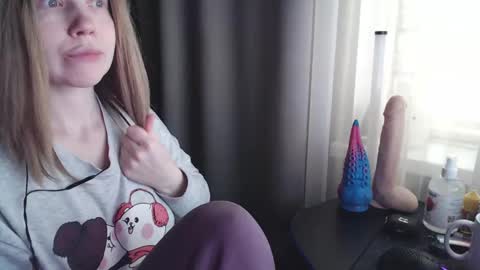 Snapshot of molly_royse chatting on February 2025 06:15:02 AM I have new photos come and see with love Molly online show from February 2025 06:15:02 AM