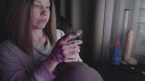 Snapshot of molly_royse chatting on February 2025 02:54:02 PM I have new photos come and see with love Molly online show from February 2025 02:54:02 PM