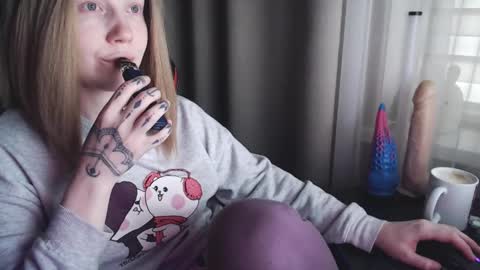 Snapshot of molly_royse chatting on March 2025 02:10:02 PM I have new photos come and see with love Molly online show from March 2025 02:10:02 PM