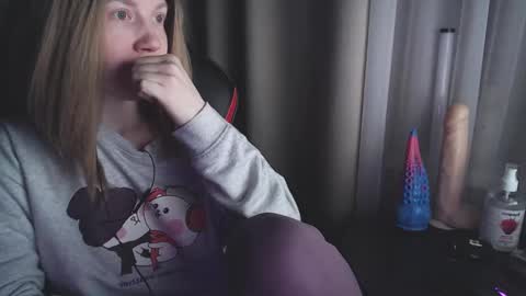 Snapshot of molly_royse chatting on March 2025 04:06:01 AM I have new photos come and see with love Molly online show from March 2025 04:06:01 AM