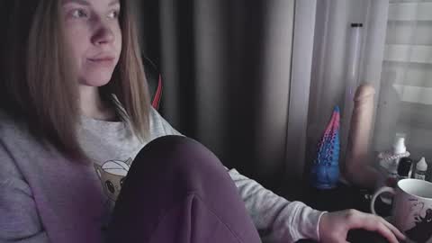 Snapshot of molly_royse chatting on March 2025 02:08:02 PM I have new photos come and see with love Molly online show from March 2025 02:08:02 PM