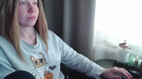 Snapshot of molly_royse chatting on September 2025 09:20:02 AM I have new photos come and see with love Molly online show from September 2025 09:20:02 AM