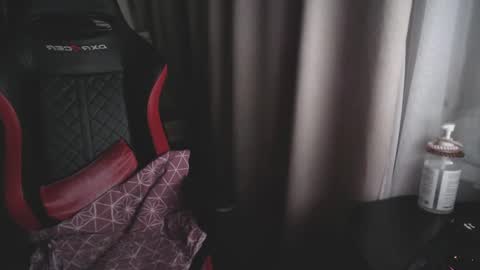 Snapshot of molly_royse chatting on October 2025 09:48:02 PM I have new photos come and see with love Molly online show from October 2025 09:48:02 PM