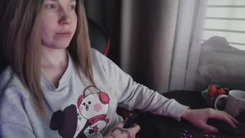 Snapshot of molly_royse chatting on November 2025 11:10:01 AM I have new photos come and see with love Molly online show from November 2025 11:10:01 AM