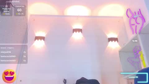 Snapshot of molly_spears chatting on February 2025 06:05:02 PM Molly Spears online show from February 2025 06:05:02 PM