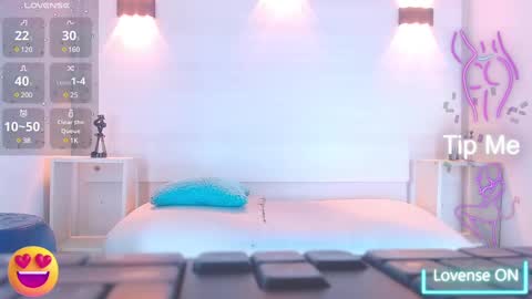 Snapshot of molly_spears chatting on February 2025 12:06:02 PM Molly Spears online show from February 2025 12:06:02 PM