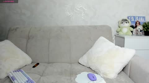 Snapshot of molly_sweetbaby chatting on December 2024 03:48:02 PM Ill tell you when were private online show from December 2024 03:48:02 PM