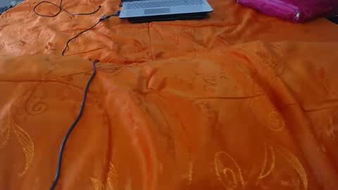 Snapshot of mollyandbra chatting on March 2025 09:31:02 PM Molly And Brad online show from March 2025 09:31:02 PM