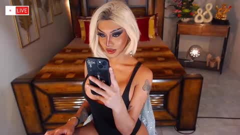 Molly online show from March 2025 04:49:01 PM