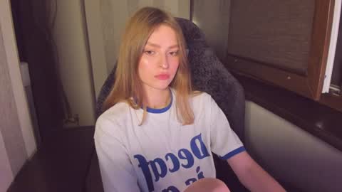 Snapshot of mollydangerous chatting on July 2026 06:31:01 PM Taisha online show from July 2026 06:31:01 PM