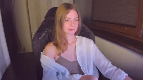 Snapshot of mollydangerous chatting on July 2026 06:51:02 PM Taisha online show from July 2026 06:51:02 PM