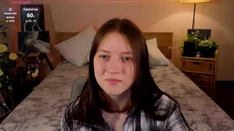 Molly online show from March 2026 10:33:01 AM